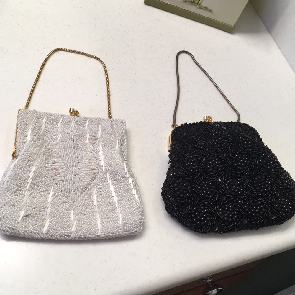 Authentic Vintage Beaded Evening Bag!